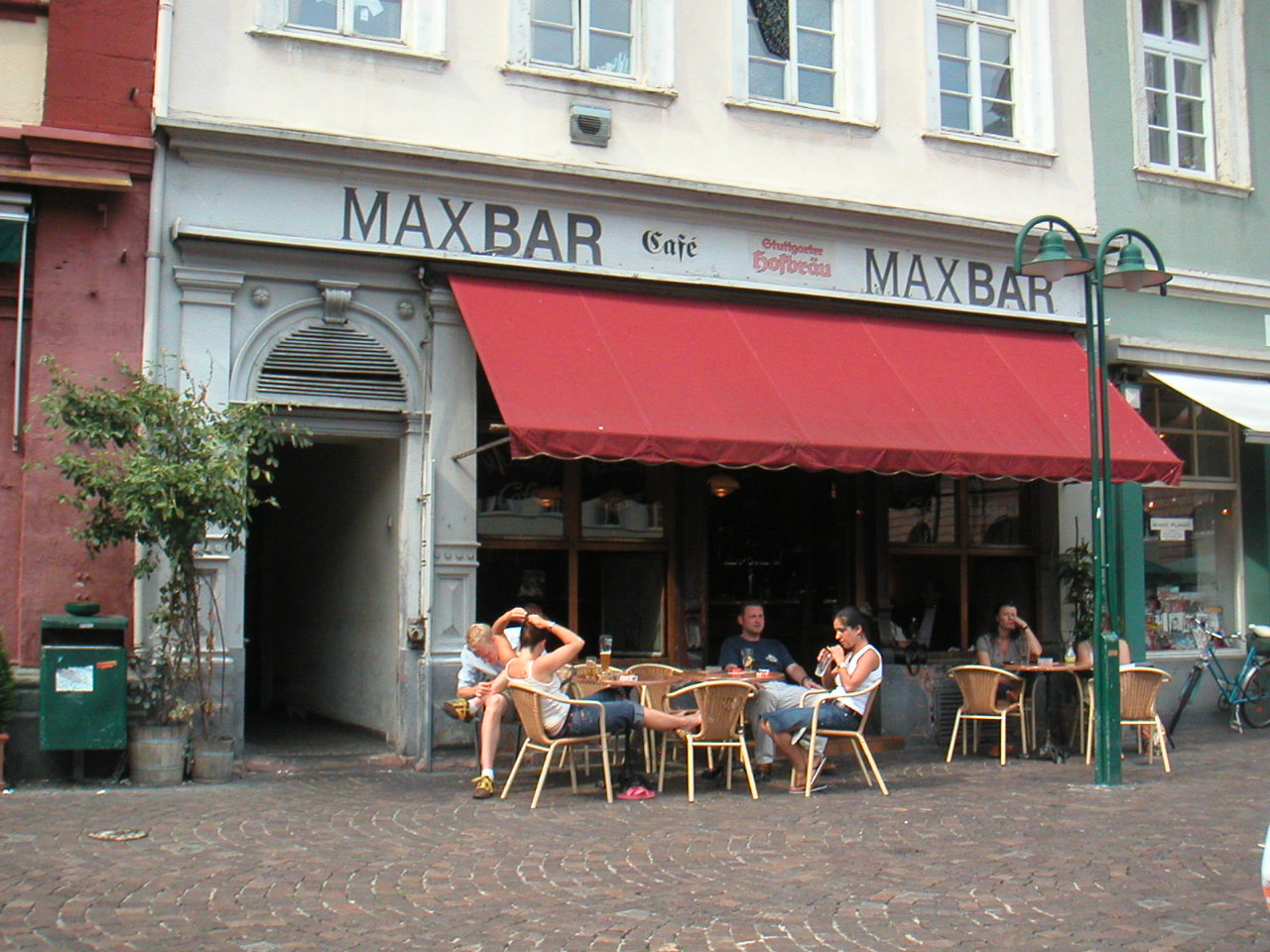 max bar